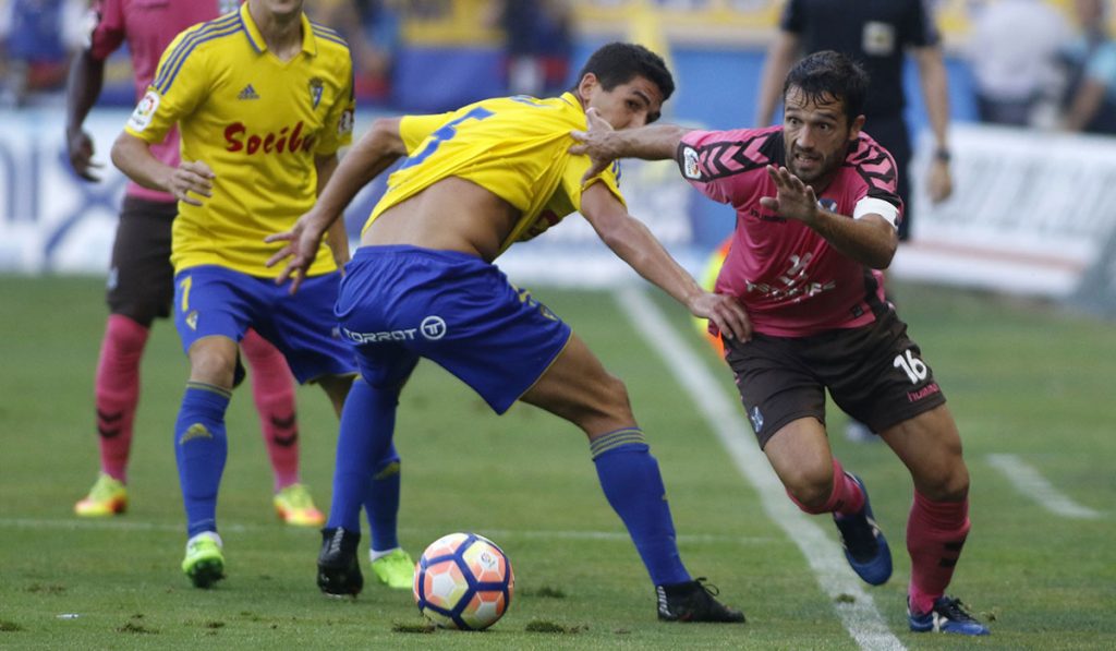Partido de ida del play-off de ascenso a La Liga disputado entre Cádiz y Tenerife. P.Martín