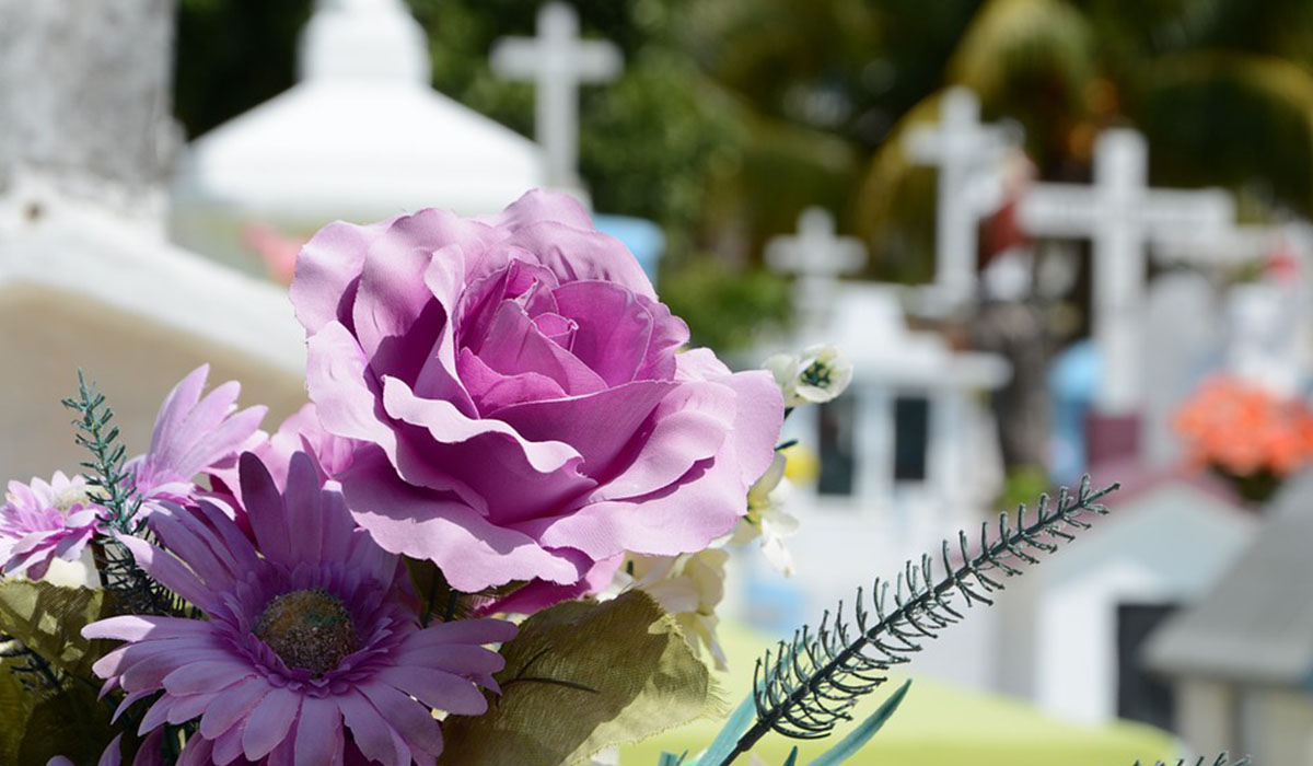 Imagen de archivo de un cementerio. DA