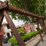Se empleó madera de pino para fabricar los canales y sus pilares. F. Pallero