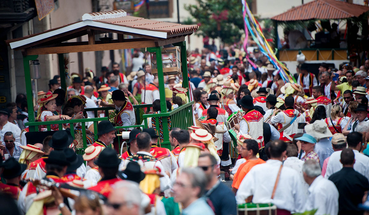 La romería de San Isidro Labrador y Santa María de la Cabeza congregó el domingo a más de 22.000 personas. F. P.