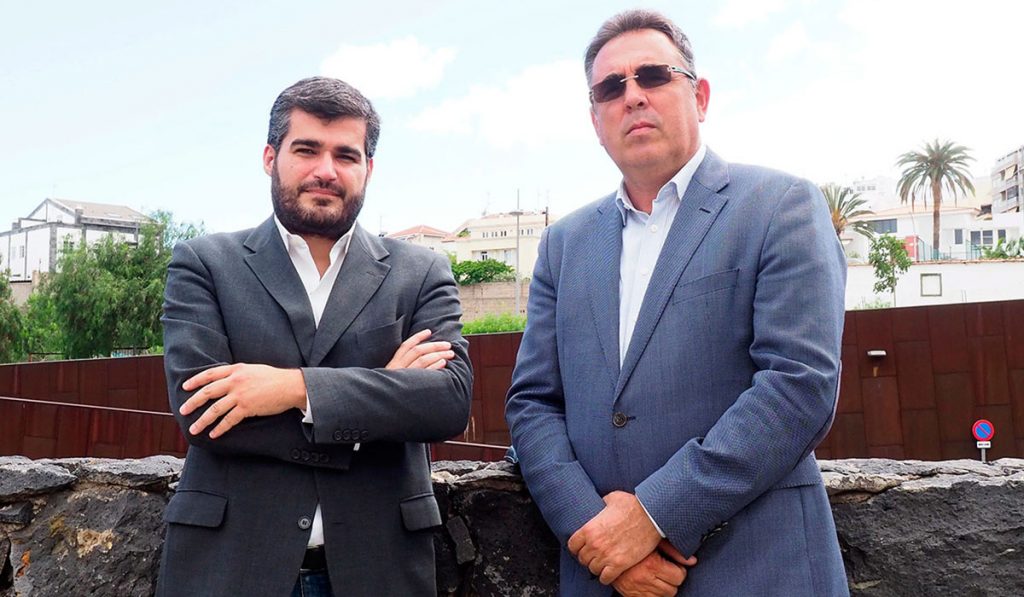 Los abogados de la asociación Justicia y Sociedad José Pérez Ventura y Antonio Espinosa. DA