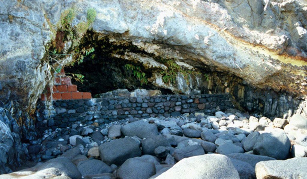 Supuesta cueva del pirata Cabeza de Perro, en Anaga. DA