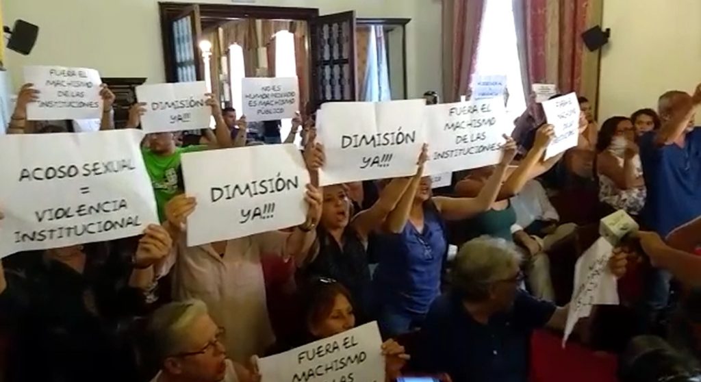 Exigen la dimisión de Zebenzuí González | Andrés Gutiérrez