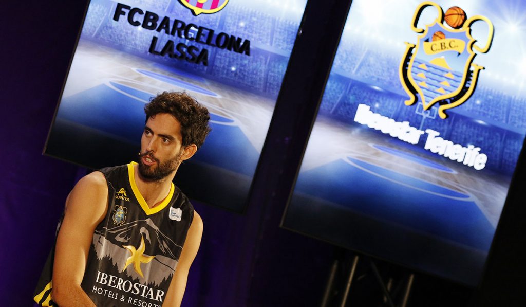 Javi Beirán fue el encargado de representar al Iberostar Tenerife en la gala celebrada en Madrid. ACB