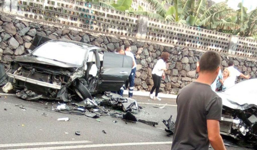 Imagen de archivo de un accidente de tráfico que tuvo lugar en Garachico. DA