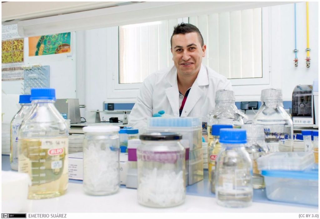 Jacob Lorenzo-Morales es experto internacional en el campo de amebas de vida. Emeterio Suárez (ULL)