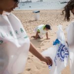 Jornada de limpieza de fondos marinos en la Playa de Las Teresitas | FOTO: Andrés Gutiérrez