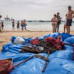 Jornada de limpieza de fondos marinos en la Playa de Las Teresitas | FOTO: Andrés Gutiérrez