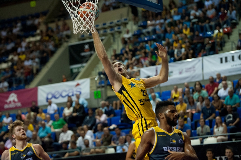 Tim Abromaitis fue una pesadilla para la denfes adel MHP Riesen| FRAN PALLERO