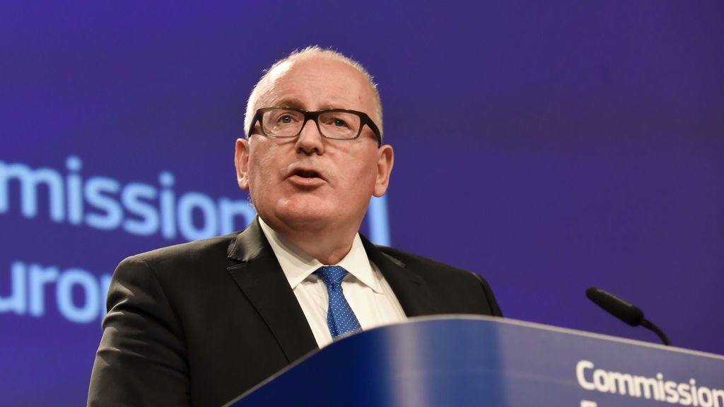 Frans Timmerman, vicepresidente primero de la Comisión Europea y responsable de Estado de derecho | El Español