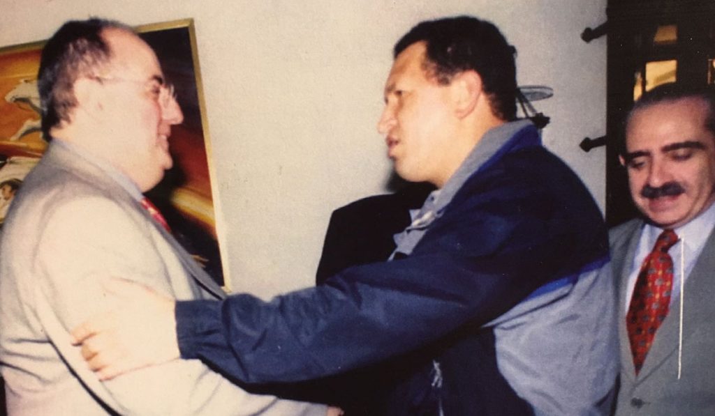 En el año 2000, con Hugo Rafael Chávez Frías, presidente de Venezuela. DA