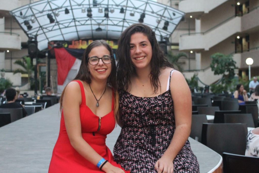 Sara Díaz y Gabriela Casimiro son las alumnas afectadas. DA