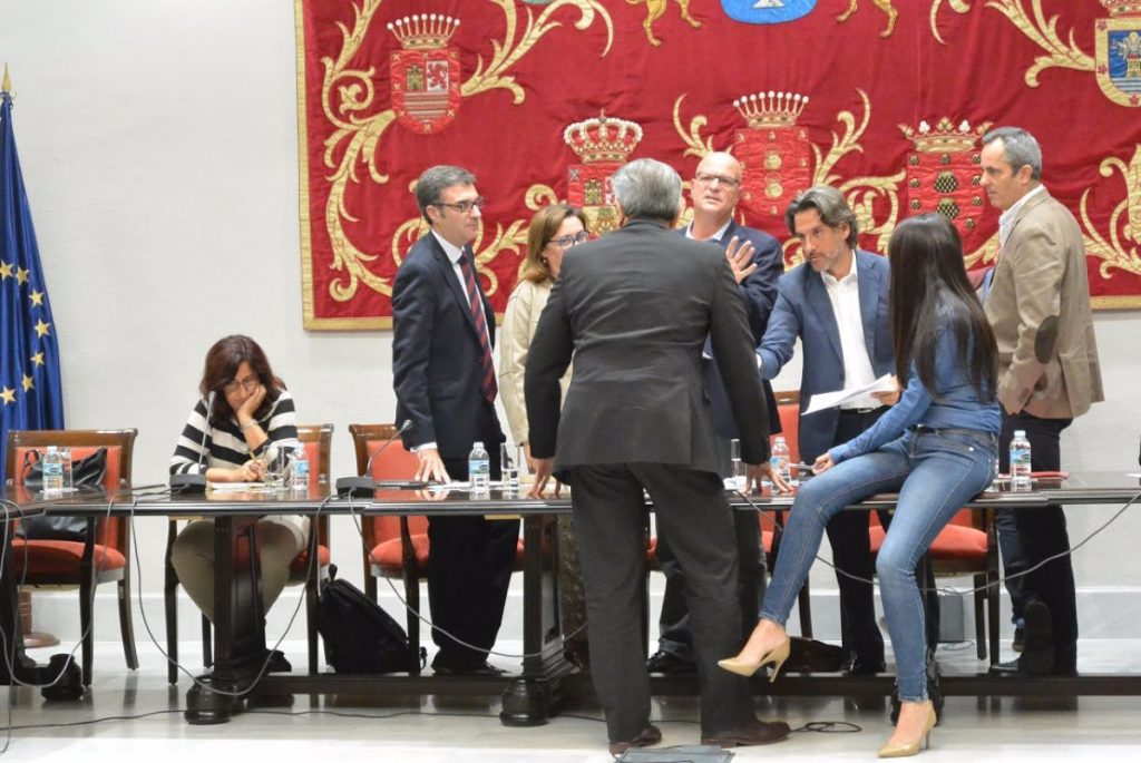 Comisión parlamentaria para la votación sobre la idoneidad de las candidatas propuestas por CC y PSOE para el Consejo Rector de RTVC. DA