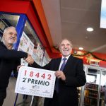 Alegría en la gasolinera de 'La Chasnera', en Granadilla de Abona | FOTO: Andrés Gutiérrez