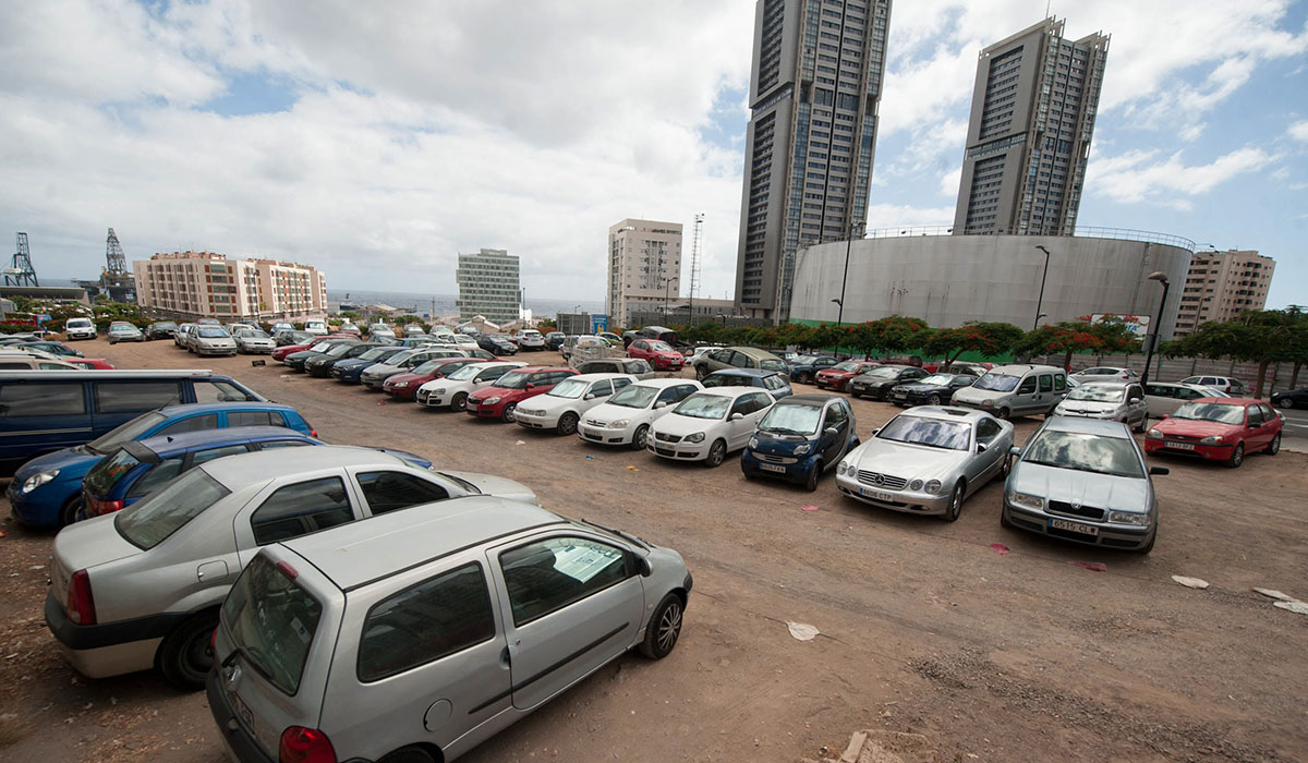 Con la compra de una parcela en la trasera de las torres de Cabo Llanos, el Gobierno de Canarias ha convertido en público todo el suelo de la zona. Fran Pallero