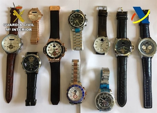 Relojes falsos, en una imagen de archivo. / EP