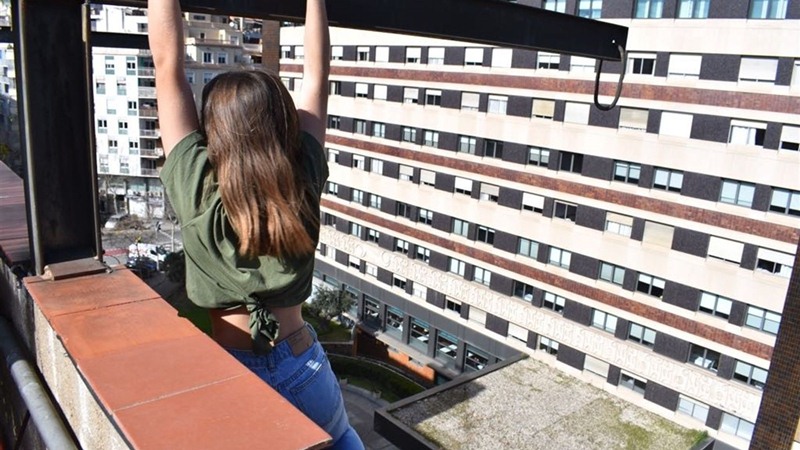 La foto que casi cuesta la vida a esta joven. / EP