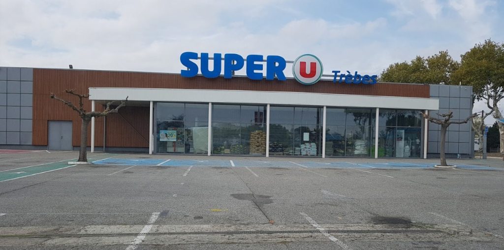 Supermercado donde se atrincheró el atacante. / GOOGLE MAPS