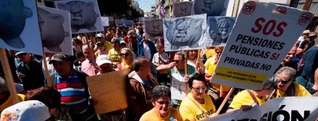 Manifestación por las pensiones en Santa Cruz. / Fran Pallero
