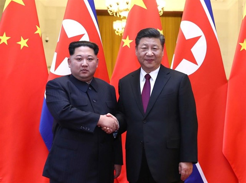 Kim Jon-Un y Xi Jinping, durante la visita oficial del primero a China. / EP