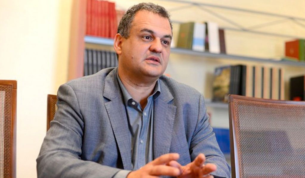 A la izquierda, el alcalde de La laguna, José Alberto Díaz; a la derecha, el portavoz de XTF-NC, Santiago Pérez. Sergio Méndez