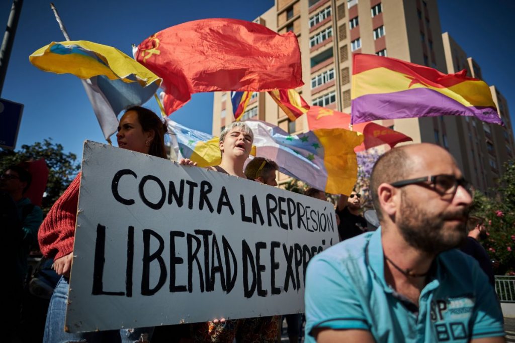 Manifestación en protesta por la detención de Roberto Mesa. / FOTO: Andrés Gutiérrez