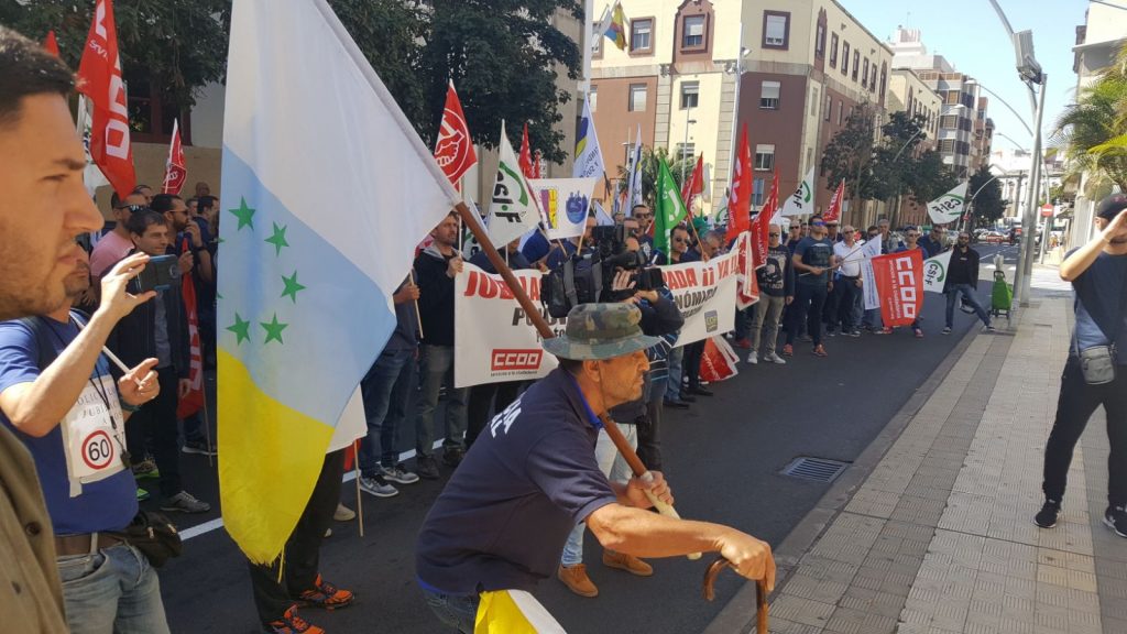 La concentración en Tenerife ha tenido lugar frente a la Delegación del Gobierno. DA