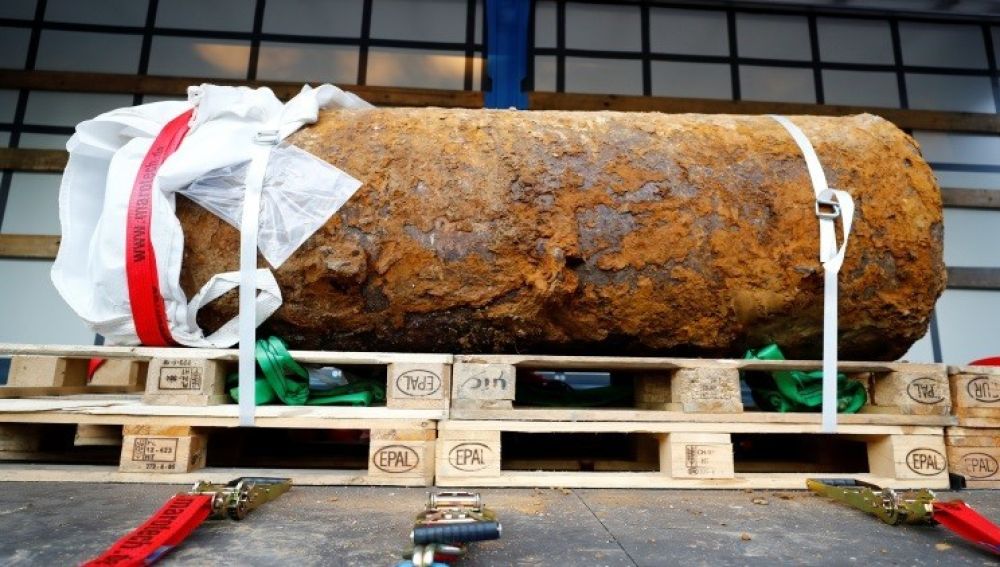 Desactivan una bomba de la Segunda Guerra Mundial en la localidad alemana de Fránkfurt