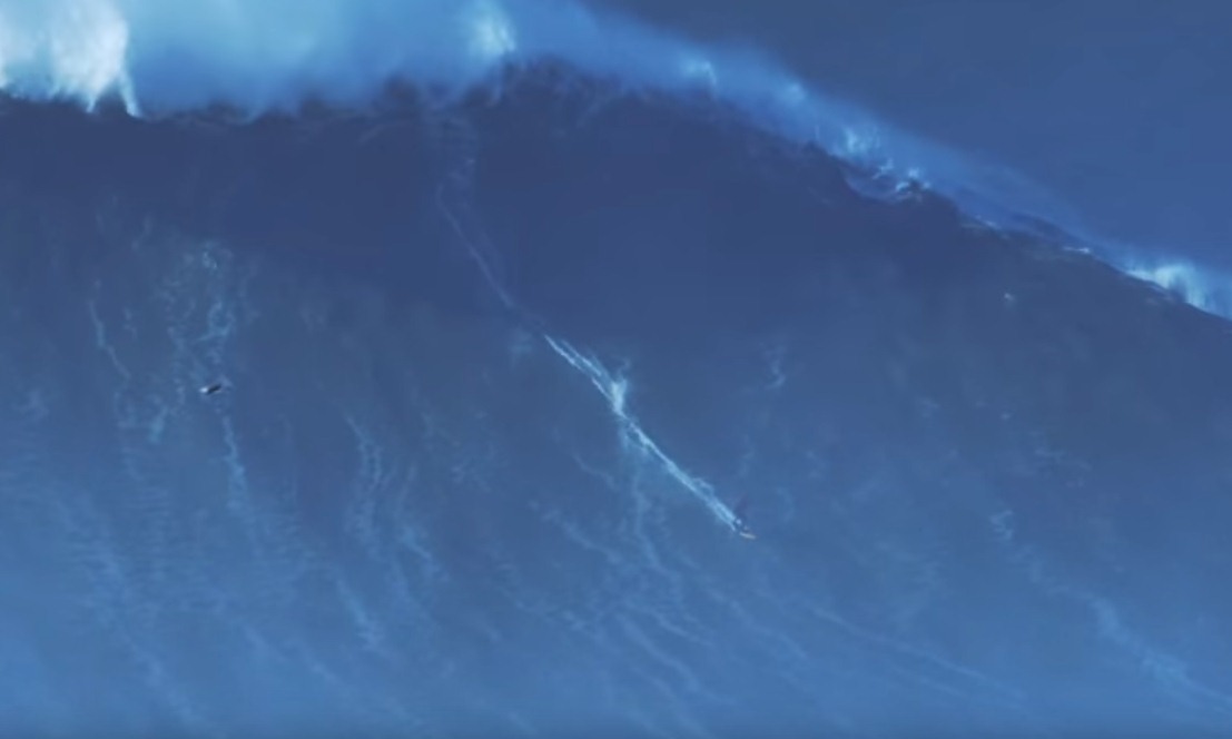Rodrigo Koxa en la ola más alta jamás surfeada. / WSL Big Wave Awards
