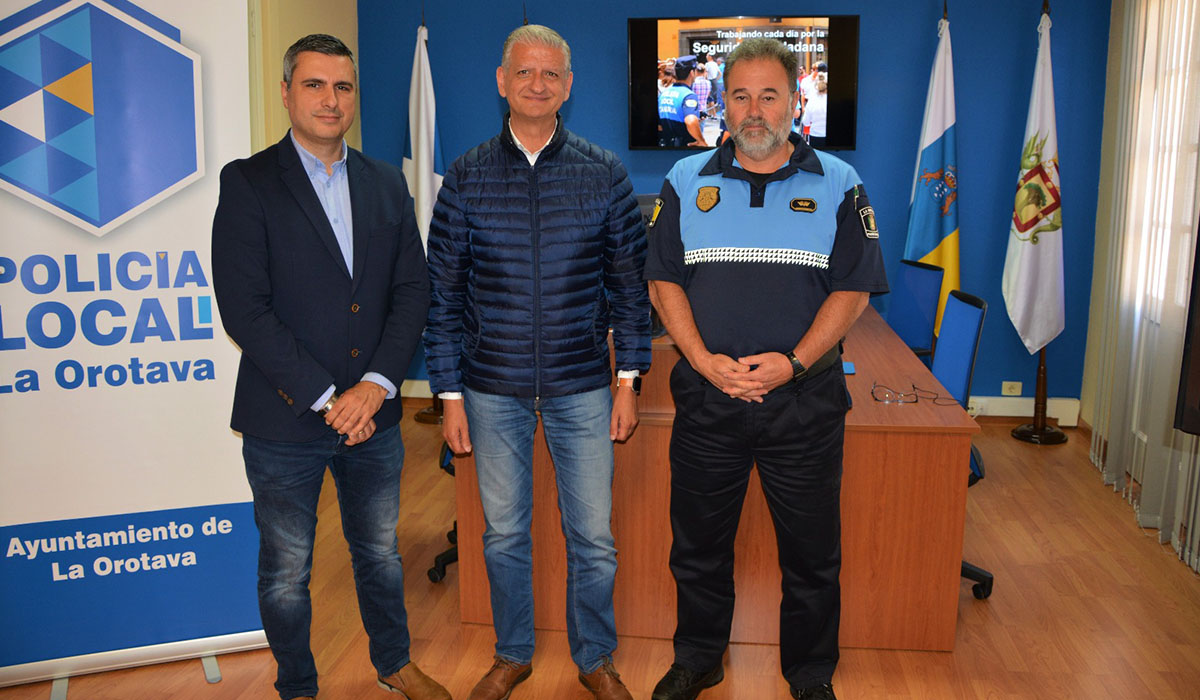  Narciso Pérez, Francisco Linares y Pedro Domingo Hernández presentaron el informe correspondiente a 2017. DA