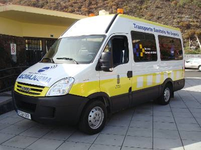 Ambulancia de transporte sanitario no urgente. / GOBIERNO DE CANARIAS