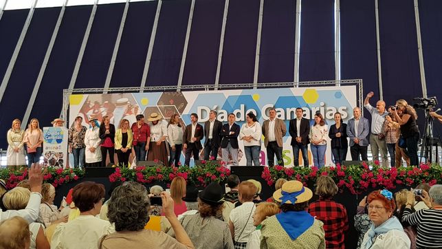 Encuentro festivo celebrado el martes con los mayores, en el Recinto Ferial de Santa Cruz de Tenerife. | DA