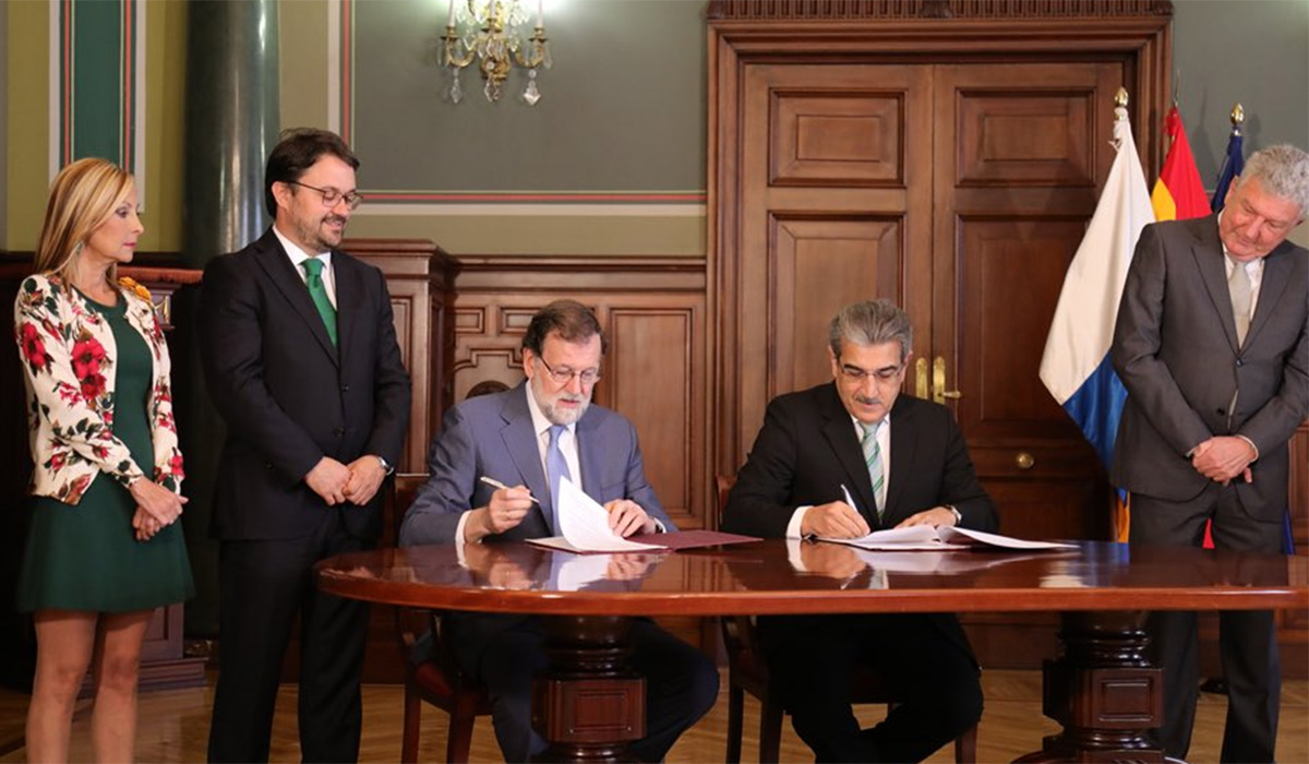 FIRMA ACUERDO PRESUPUESTOS RAJOY NC