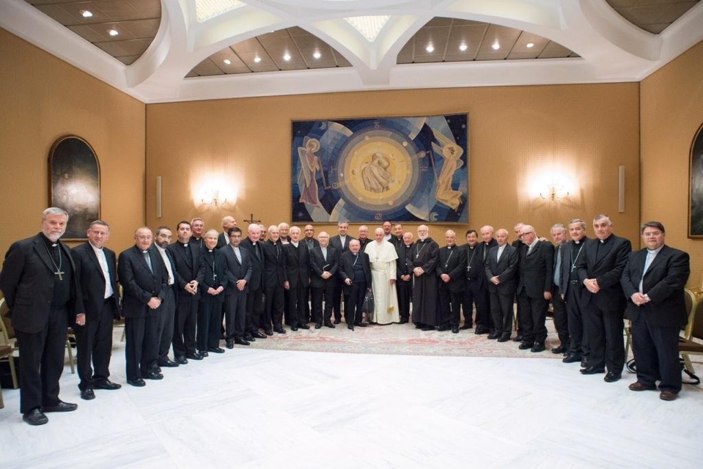 OBISPOS CHILE PAPA FRANCISCO