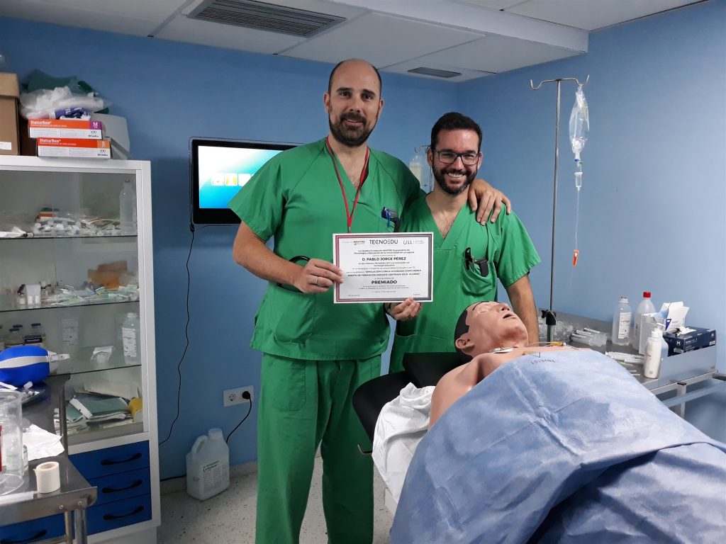 Los doctores Pablo Jorge y Beneharo Darias. | EP