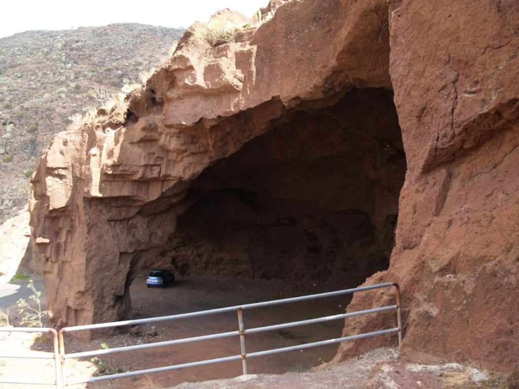La Cueva Roja, Santa Cruz de Tenerife. | Autor: F.M.H.M.
