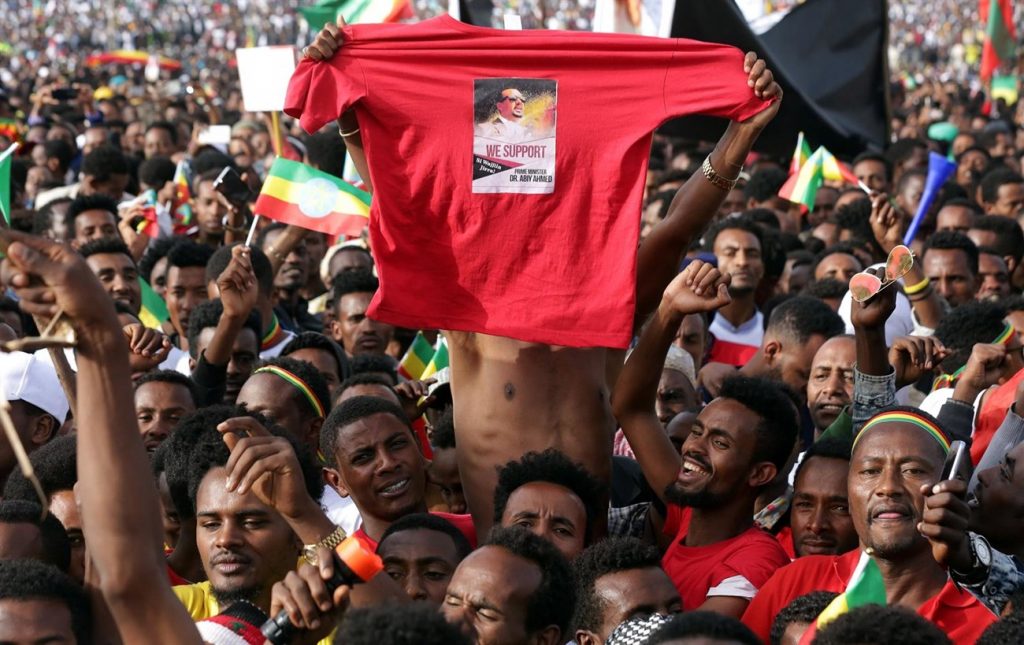 Imagen del multitudinario mitin del nuevo y reformista primer ministro de Etiopía, Abiy Ahmed, en Adís Abeba. | EP