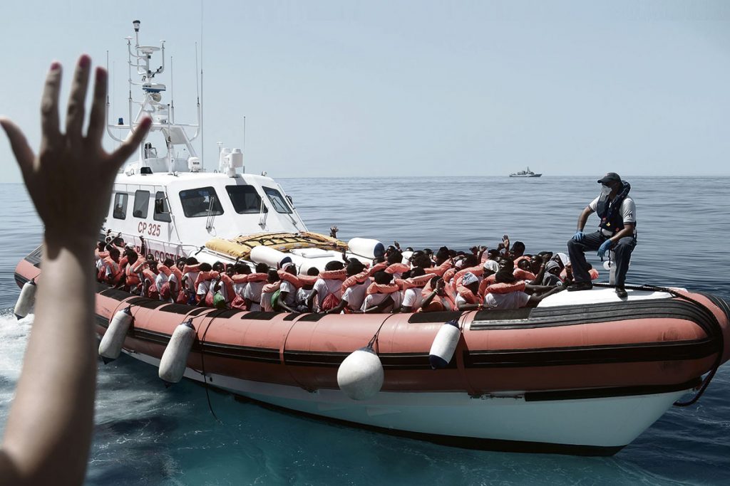 INMIGRANTES PATERAS ESTRECHO