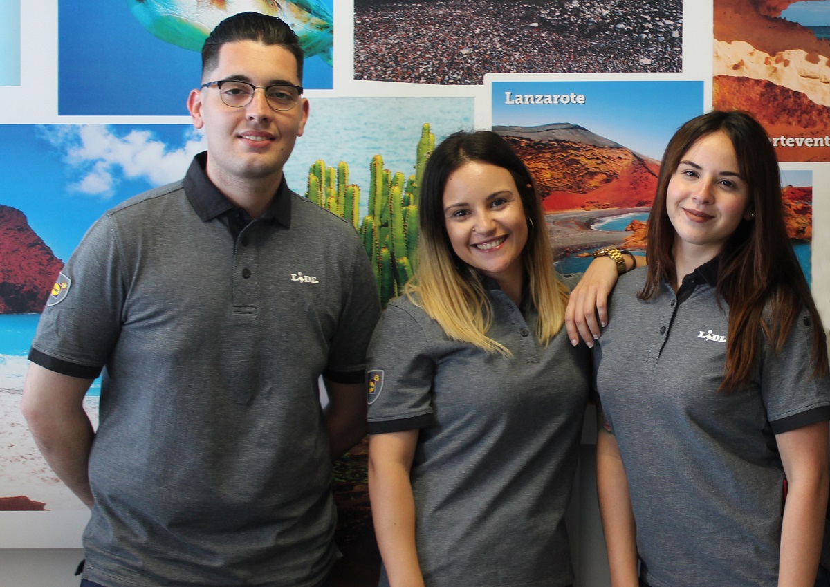 Ainara, Ainoa y Manuel, alumnos FP Dual