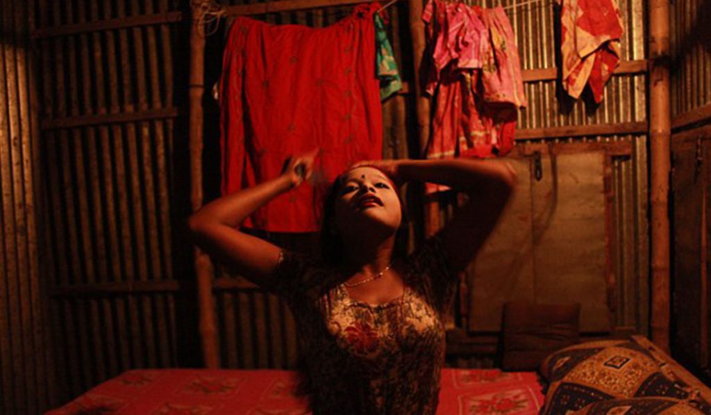 Rupa ejerció la prostitución en un burdel de Bangladés durante cinco años, obligada por traficantes cuando tenía tan solo 13 años. | Daily Mail