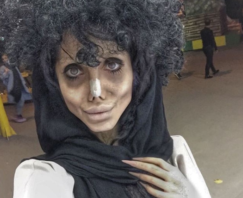 La joven iraní convertida en la Angelina jolie zombie. / INSTAGRAM