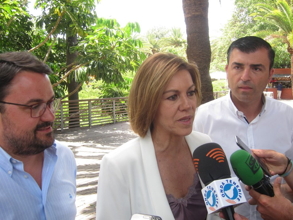 Cospedal, junto a Antona y Domínguez . | EP