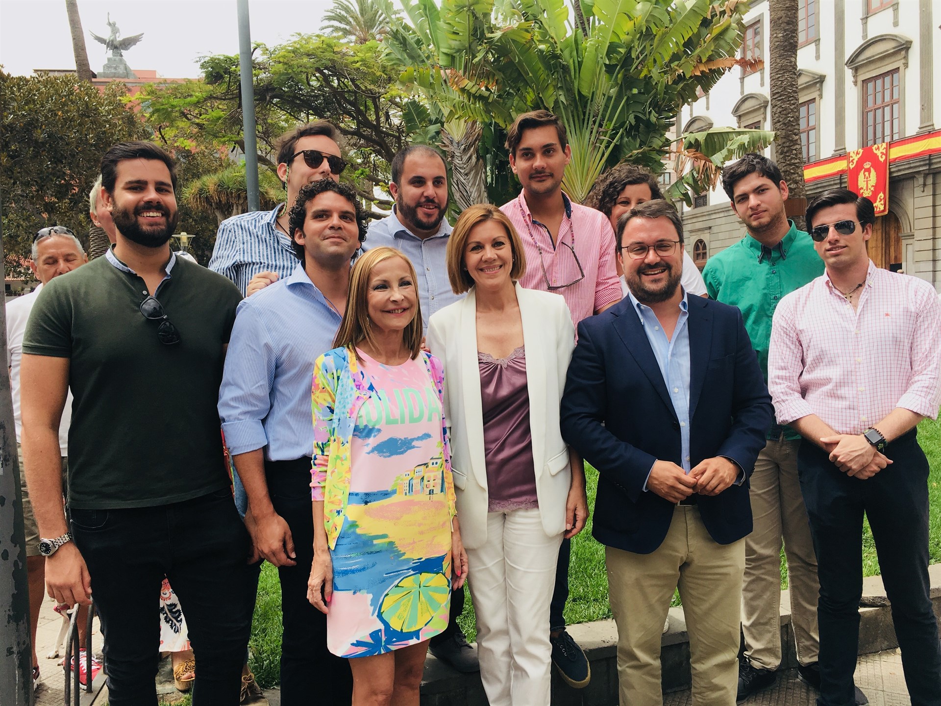 Cospedal, con Antona y Navarro en su visita a Gran Canaria. / EP
