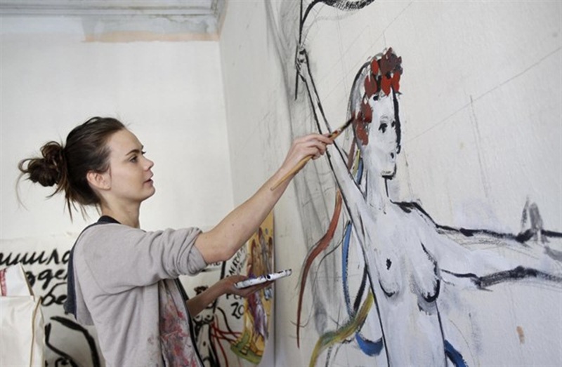 Hallan muerta en su apartamento de París a una de las fundadoras de FEMEN. / EP