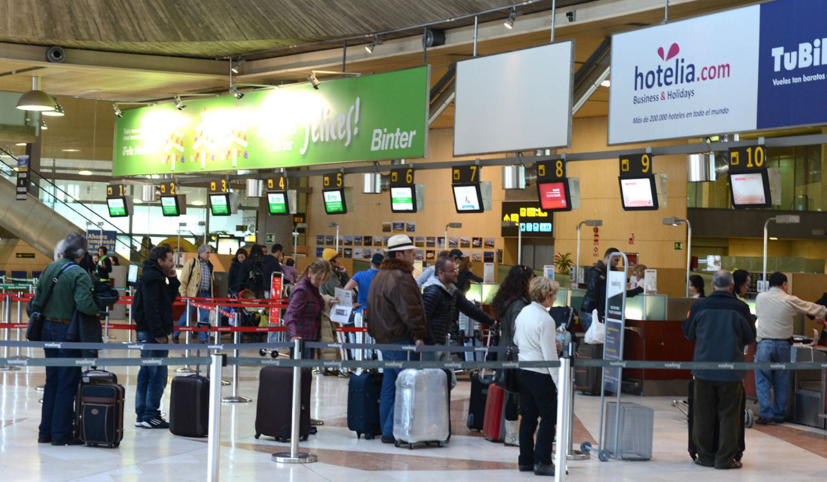 Una imagen de la terminal de salidas y facturación del Aeropuerto Tenerife Norte. DA