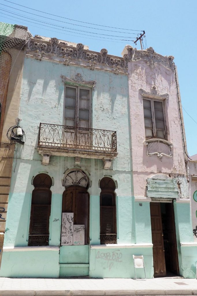 La conocida como Casa Clavijo, en el 28 de Miraflores, es una de las que será derribada. S. Méndez.
