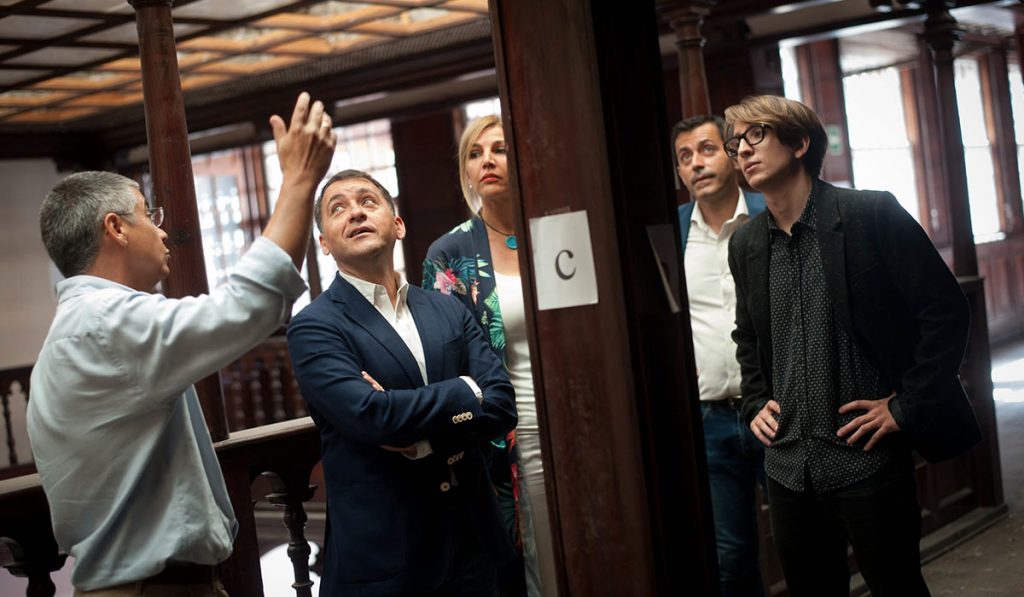 El alcalde realizó una visita al Palacio de Carta para comprobar el estado del Inmueble. Fran Pallero