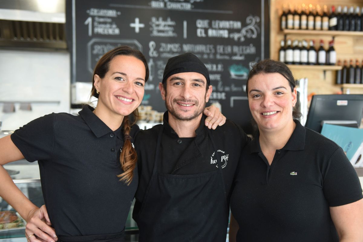 Yisel aspira a que en su local “se pare el tiempo” para sus clientes. S. M.