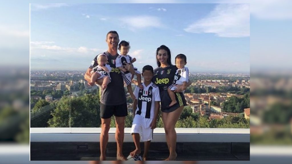 Ronaldo y su familia se adaptan perfectamente a Turín. | EP