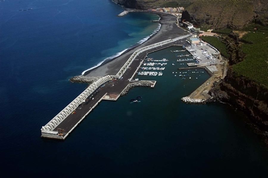 Continúan los rescates por ahogamiento en Canarias: un hombre hospitalizado en estado grave en La Palma